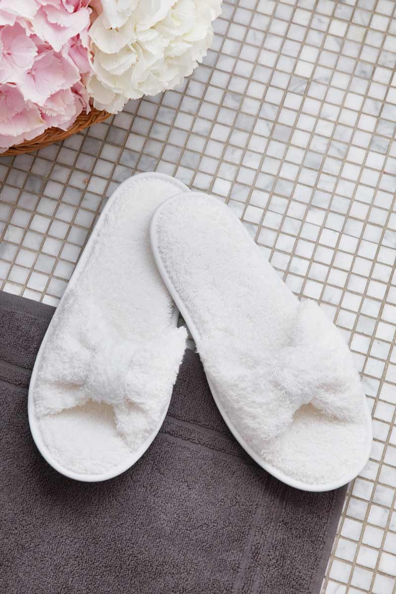 Confort ladies' open-toe terry cloth knot slippers white